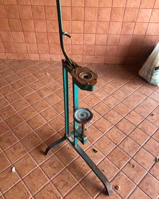 Imbottigliatrice tappatrice tappi sughero