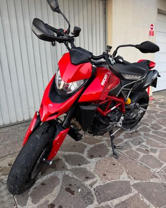 Hypermotard 950