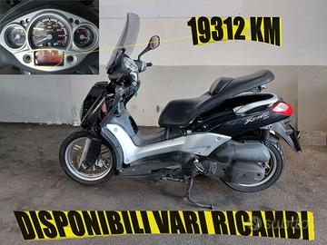 YAMAHA XCITY 125cc ANNO 2016 X RICAMBI