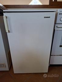 Frigo e cucina da campeggio