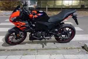 Aprilia tuono 125 ABS 5400km