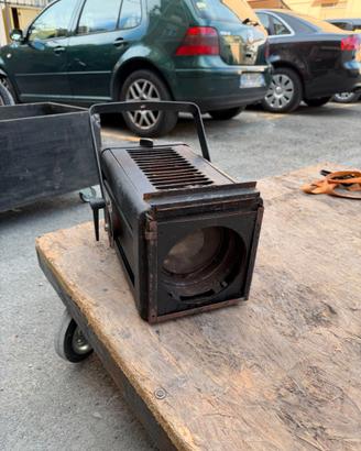 Spotlight Pc 1000W - Lotto da 12 Pcs