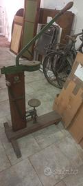 Tappatrice d'epoca brevetto Bertolaso tappiSughero