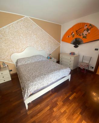 Letto matrimoniale in legno