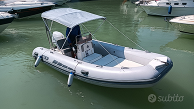 Gommone BSC 46 più motore tohazus 40 mega 2025