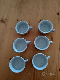 Sei tazze in porcellana ancora nuove