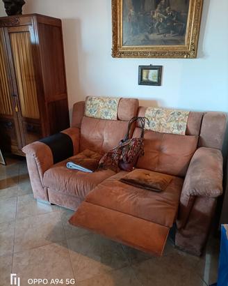 divano 2 posti elettrico