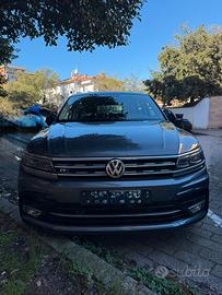 Volkswagen tiguan R-LINE 239 cv 4motion