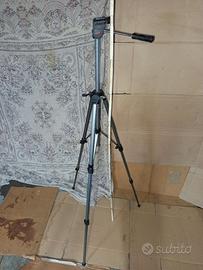 Cavalletto treppiedi per macchine fotografiche