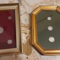 2 quadri con 8 Monete rare chiedi foto dettagli