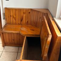 Cassapanca in legno con contenitore