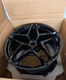 4 cerchi in lega Ferrari Roma originali