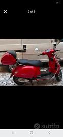 Vespa Piaggio 250 con bauletto e cambio automatico