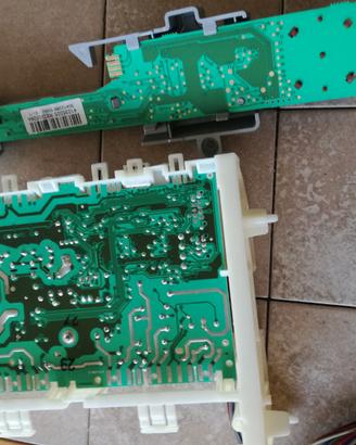 Schede elettroniche e motore per lavatrice CANDY