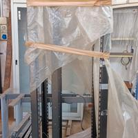 2 Rack professionali per attrezzature audio-video