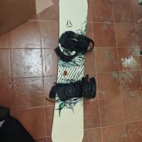 Tavola snowboard Atomic 148 cm completa attacchi