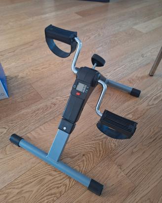 pedaliera con display per riabilitazione