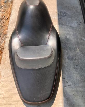 Sella Yamaha x-max 250
