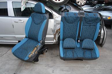 Sedile anteriore destro (doppio sedile a panca) PE