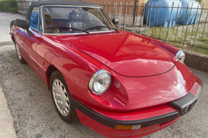 Alfa romeo spider 3^ serie quadrifoglio verde