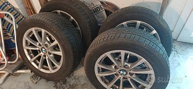 ruote BMW  205/60 16R con gomme invernalii