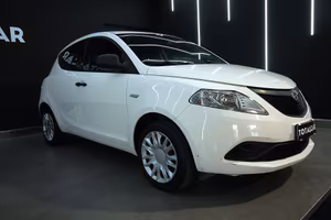 LANCIA YPSILON 1.0 70 CV HYBRID SILVER