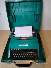 macchina da scrivere vintage 