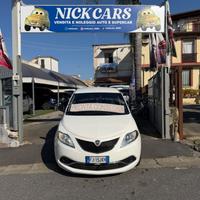 Lancia Ypsilon 1.2 69 CV 5 porte PLATINUM
