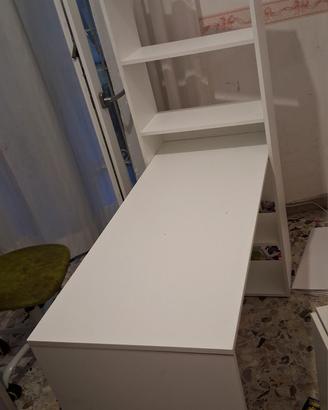scrivania con libreria gia smontata bene 