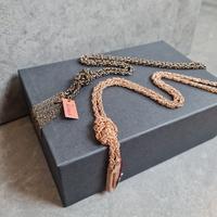 Bigiotteria in bronzo Collane e bracciali