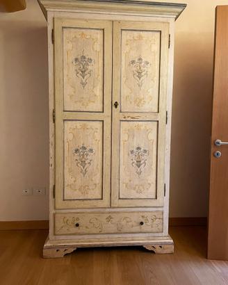 Mobile stile Tirolese