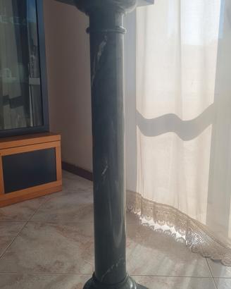 colonna in marmo verde