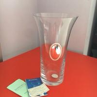 Vaso in vetro con placca d'argento