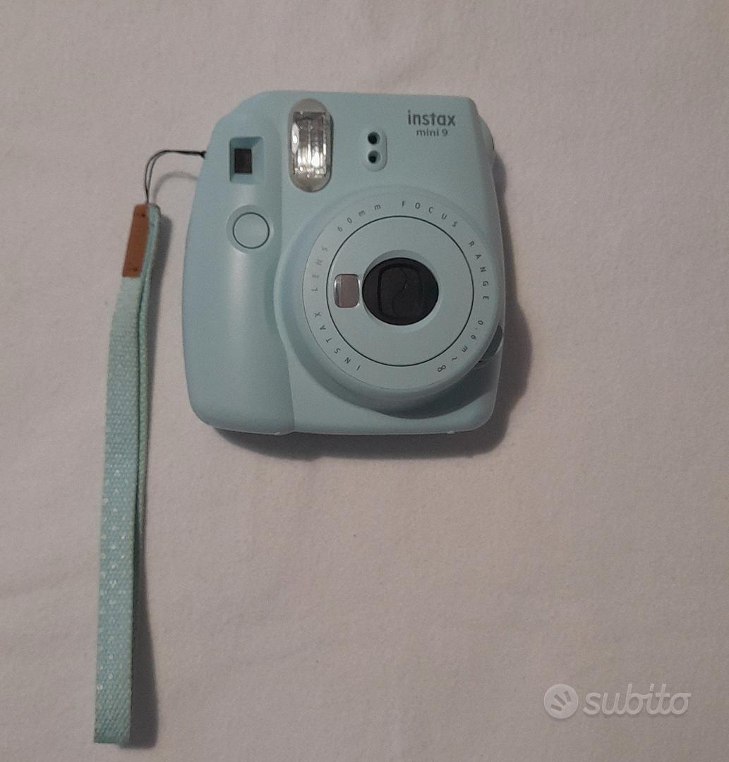 Instax mini 9 polaroid + custodia - Fotografia In vendita a Pordenone