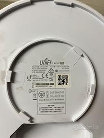 Access Poin UniFi AP AC-PRO