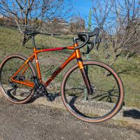 Gravel KTM x strada 10 2025