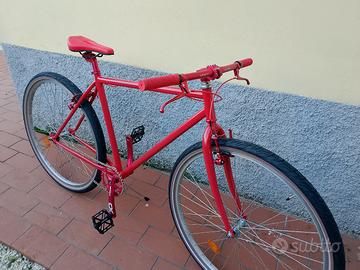 bicicletta uomo passeggio 
