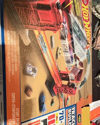 Hotwheels track builder