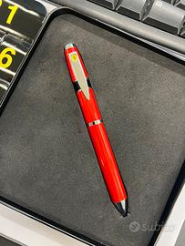 Penna Ferrari con custodia