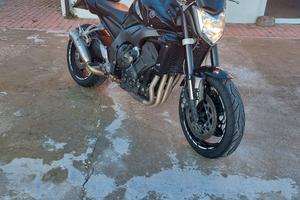 Yamaha FZ1  06