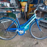 bicicletta da donna cerchi 28 pari nuovo 