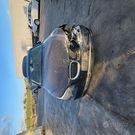 Ricambi usati sul piazzale Bmw Serie 5