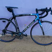 Bici da corsa in carbonio Colnago