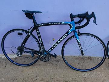 Bici da corsa in carbonio Colnago