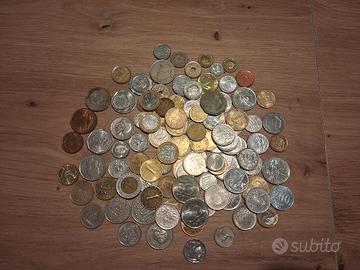 LOTTO DI MONETE STRANIERE DI VARIE NAZIONALITÀ 