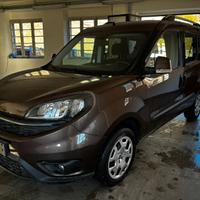 Fiat Doblò 1.4 T-Jet 16V Easy 7 POSTI