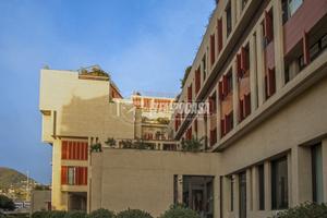 3 LOCALI CON TERRAZZO VISTA MARE