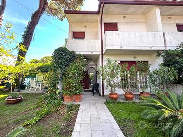 3 LOCALI A COMACCHIO