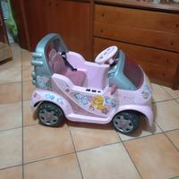 auto elettrica e seggiolone 