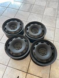 Cerchi in ferro da 15” attacco 5x100